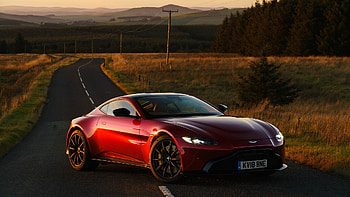 Aston Martin , On HD wallpaper