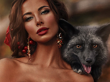 beauty with fox, frmale, faces, models, fox, beauty, woman HD wallpaper