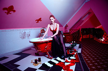 :), black, pink, model, bath, red, fish, girl, woman HD wallpaper
