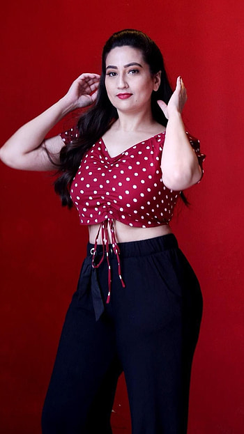 Manjusha, telugu anchor HD phone wallpaper