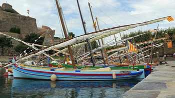 Boat travels, Colorful small boat, Collioure harbor France HD wallpaper
