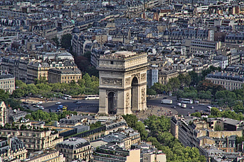 Arc de Triomphe, Iconic landmark, Parisian architecture, Historical monument HD wallpaper