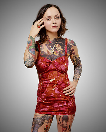 Christina Ricci, Celebs, Funny moments, Captivating smile HD phone wallpaper