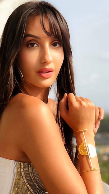 Nora fatehi, bollywood actress HD phone wallpaper