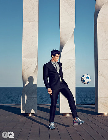 Callum Turner, Linen suits, Summer style, GQ HD phone wallpaper