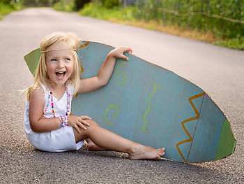 Little girl, skateboard, childhood, blonde, fair, sit, nice, adorable, bonny, leg, sweet, white, Belle, Hair, smile, girl, summer, comely, sightly, pretty, green, face, lovely, child, pure, graphy, fun, , cute, baby, Nexus, beauty, kid, feet, barefoot, beautiful, people, little, hand, pink, street, out, princess, dainty HD wallpaper