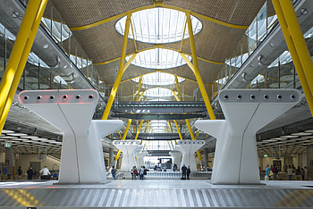 Adolfo Suarez Madrid-Barajas Airport, Spanish travel hub, Modern infrastructure, Efficient operations HD wallpaper