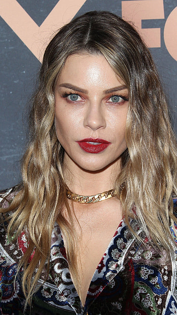 Lauren German, Beautiful, Heroine HD phone wallpaper