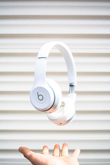 Music, Heads, Hand, Levitation, Audio HD phone wallpaper