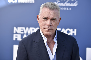 Ray Liotta, Film industry, Death reports, Long career HD wallpaper