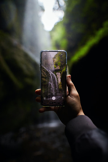 Hand, Miscellanea, Miscellaneous, Waterfall, Camera, Tele HD phone wallpaper