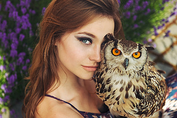 Model with owl, Model, women, girl, owl HD wallpaper