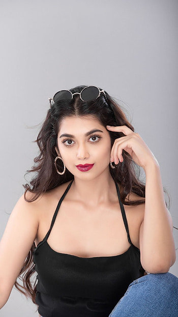 Digangana, telugu actress HD phone wallpaper