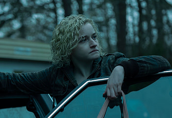 Julia Garner, Apartment 7a, Star, Thriller movie HD wallpaper