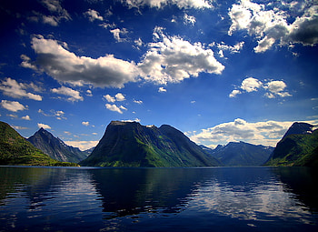 FJORD, see, art , mauntins, clouds, sky, beautiful, crystalblue HD wallpaper