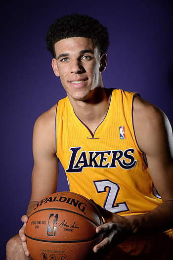 Lonzo Ball ideas, Ball basketball players, Lonzo Ball, Ball HD phone wallpaper