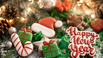Happy New Year, decoration, parcel, sweets, hat, leaves HD wallpaper