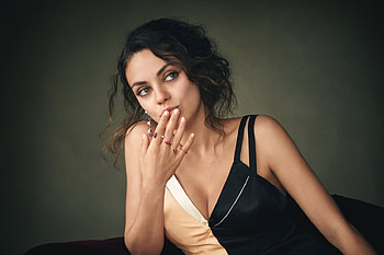 Mila Kunis hoot, mila-kunis, celebrities, girls HD wallpaper