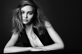 Lily Rose Depp Monochrome, lily-rose-depp, celebrities, girls, actress, monochrome HD wallpaper