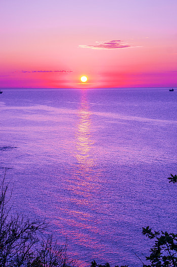 Sunrise, cloud, sky, sea HD phone wallpaper