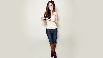 Meytal Cohen, drummer, brunette, simple background, white background, studio, drum sticks HD wallpaper