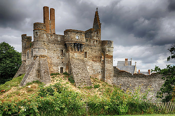 Chateau du Plessis Mace, France, clouds, medieval, france, castle HD wallpaper