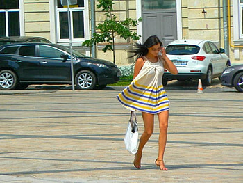 Street Beauty, lady, , on street, cool, beautiful HD wallpaper