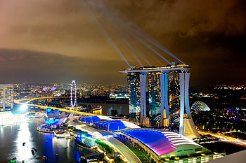 Singapore Travels, Nighttime beauty, City lights, Night graphy HD wallpaper