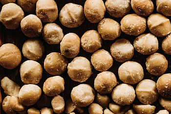 Macadamia gin, Distilled delight, Crafted flavors, Artisanal drink HD wallpaper