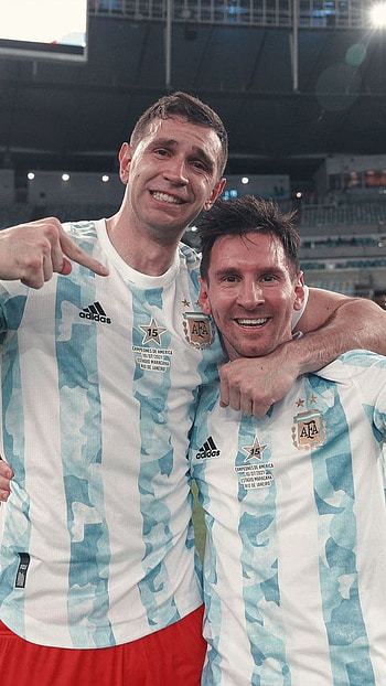 Dibu martinez y messi, Argentina HD phone wallpaper