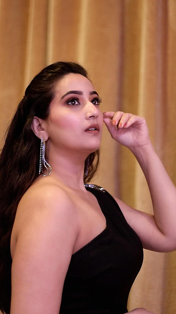 Manjusha, telugu anchor HD phone wallpaper