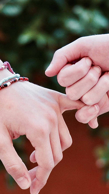 Friendship Day, Friendship, Hand, friends HD phone wallpaper