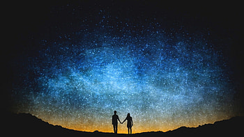 A couple holds hands under a star-spangled sky, woman, night, blue, galaxy, man, romance, stars, gold, land, dark, love, couple, sky HD wallpaper