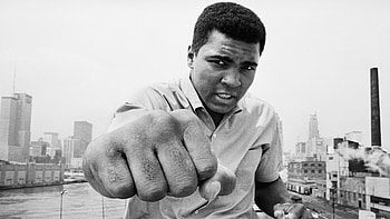 Muhammad Ali, Legendary boxer, Iconic black and white, Sporting greatness HD wallpaper