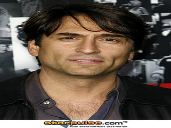 WHO IS THIS GUY?, movies, action, actors, usa HD wallpaper
