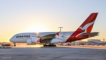 Qantas Travels, qantas anniversary, Beautiful destinations, Unforgettable experiences HD wallpaper