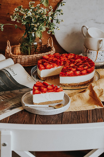 Food, Strawberry, Cups, Bouquet, Cake, Bakery Products, Baking HD phone wallpaper