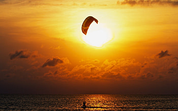 Kiteboarding , Christopher Mercado, Stunning , Extreme sport HD wallpaper