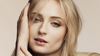Sophie Turner Louis Vuitton 2019, sophie-turner, celebrities, girls, hoot, portrait, closeup, face HD wallpaper