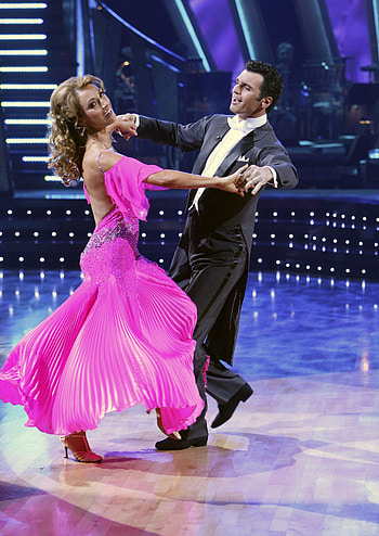 Dancing with the Stars, Celebrity dance competition, Electrifying performances, Entertainment extravaganza HD phone wallpaper