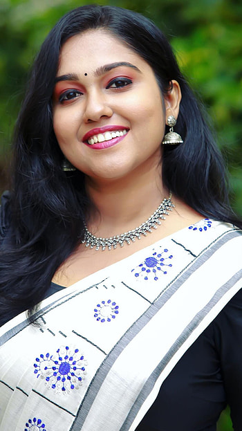 Sushma Netra, tamil actress, singer HD phone wallpaper