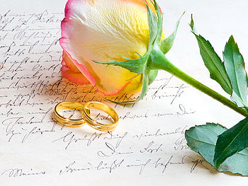 Red yellow rose, rings, beautiful, nice, rose, letter, wedding, pretty, flower, yellow, red, lovely HD wallpaper