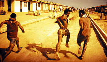 Suburb, City of God HD wallpaper