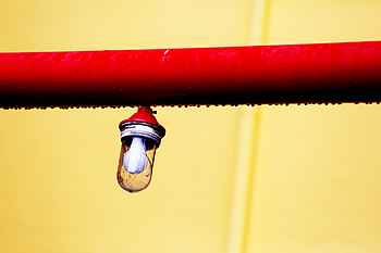 Drops, Bright, Miscellanea, Miscellaneous, Lamp, Trumpet, Pipe, Painted HD wallpaper