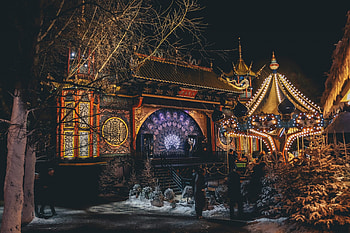 Tivoli Gardens, Pandemic resilience, Open doors, Norwegian report HD wallpaper