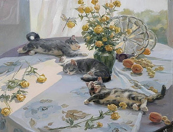 Cats on a table., animal, table, flower, vase, cat HD wallpaper