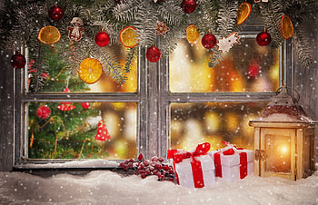 Winter Decor Window, holiday, time, snow, winter, window, decor HD wallpaper