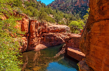 Coconino National Forest, Arizona, blue, red rocks, beautiful, summer, Wet Beaver Creek, cliffs, green, canyon, trees, mountains HD wallpaper