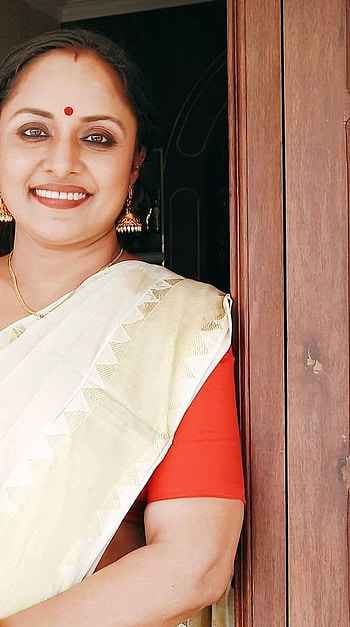 Nisha Sarang, mallu actress, gorgeous HD phone wallpaper