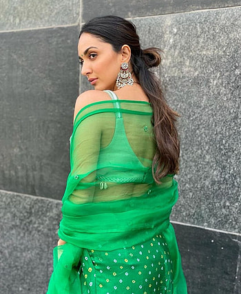 Kiara Advani HD phone wallpaper